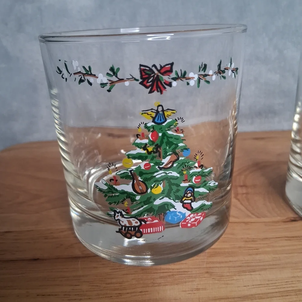 Vtg Highball Drinking Glasses Christmas Tree and Gifts Painted Glass Holiday